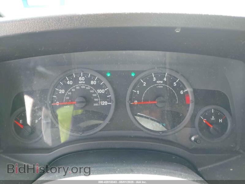 2008 Jeep COMPASS (VIN 1J8FT47048D767281) — фото 7 из 10