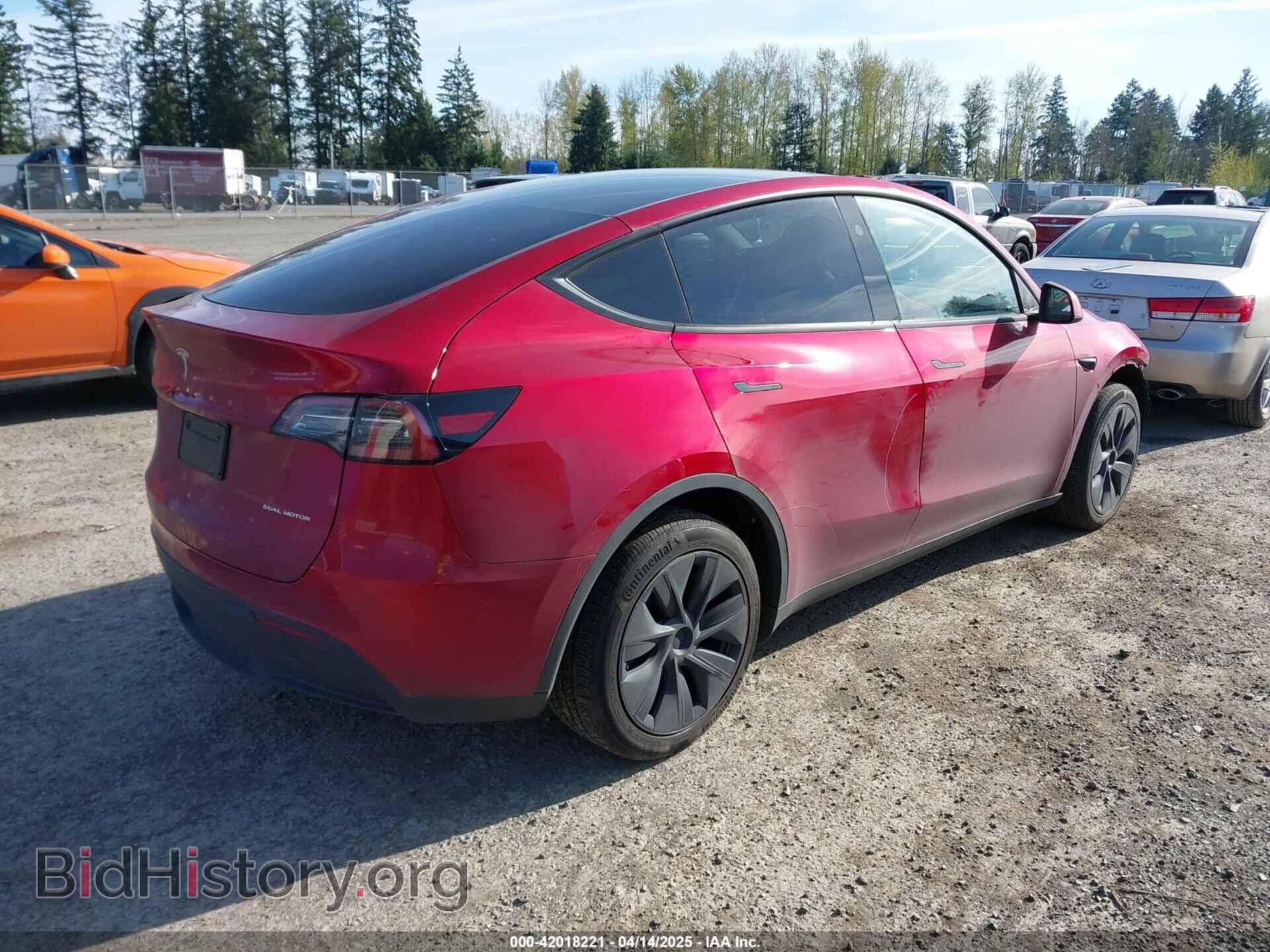 2024 TESLA MODEL Y - VIN: 7SAYGDEE9RF199805 - Фото 4