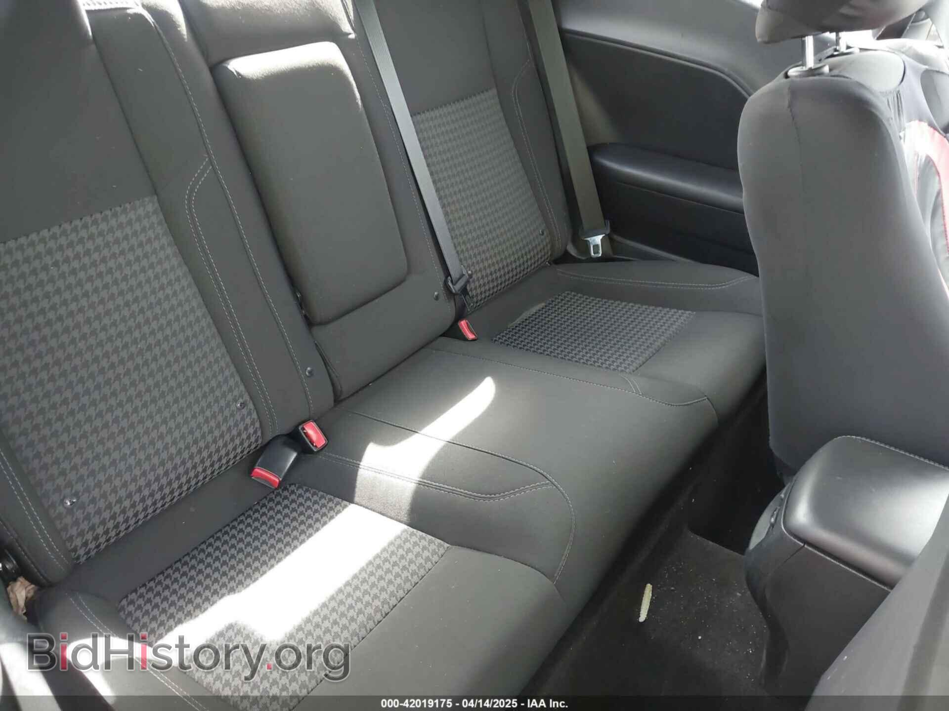 2016 DODGE CHALLENGER - VIN: 2C3CDZAG5GH323195 - Фото 8