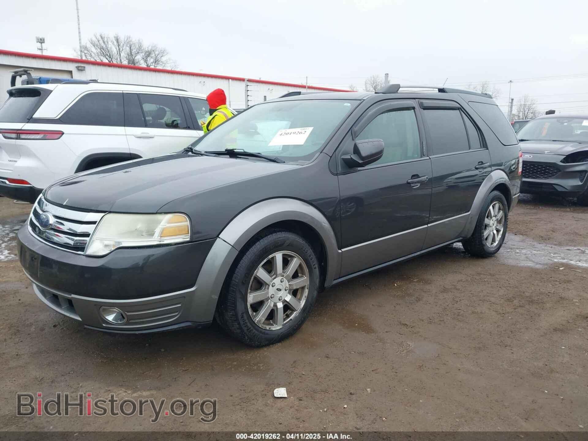 2008 FORD TAURUS X - VIN: 1FMDK05WX8GA23924 - Фото 2