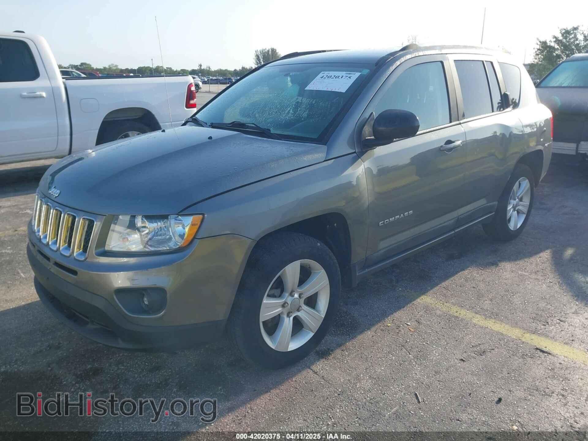 2011 JEEP COMPASS - VIN: 1J4NT1FA4BD213994 - Фото 2
