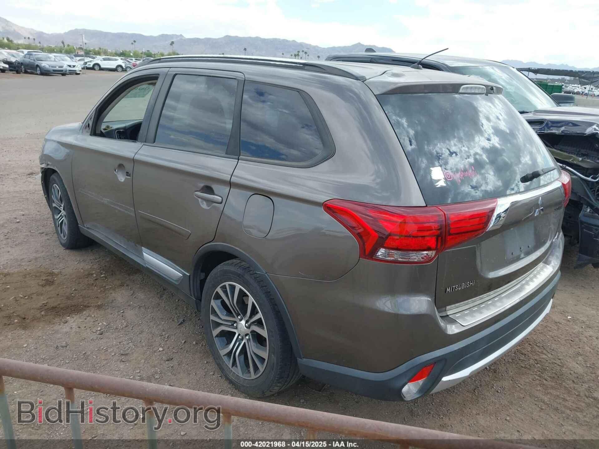 2016 MITSUBISHI OUTLANDER - VIN: JA4AD3A32GZ038817 - Фото 3