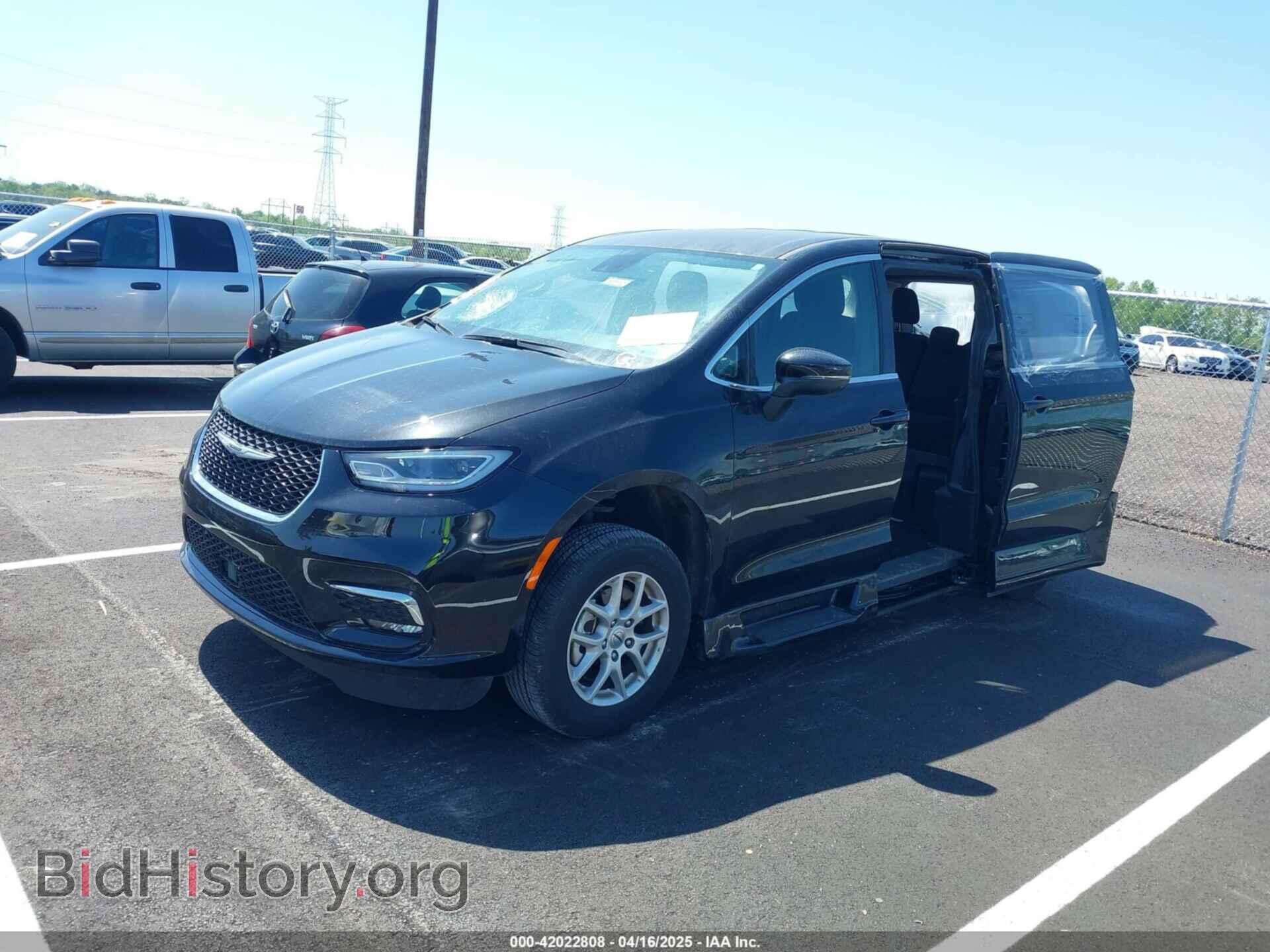 2023 CHRYSLER PACIFICA - VIN: 2C4RC1FG5PR537598 - Фото 2