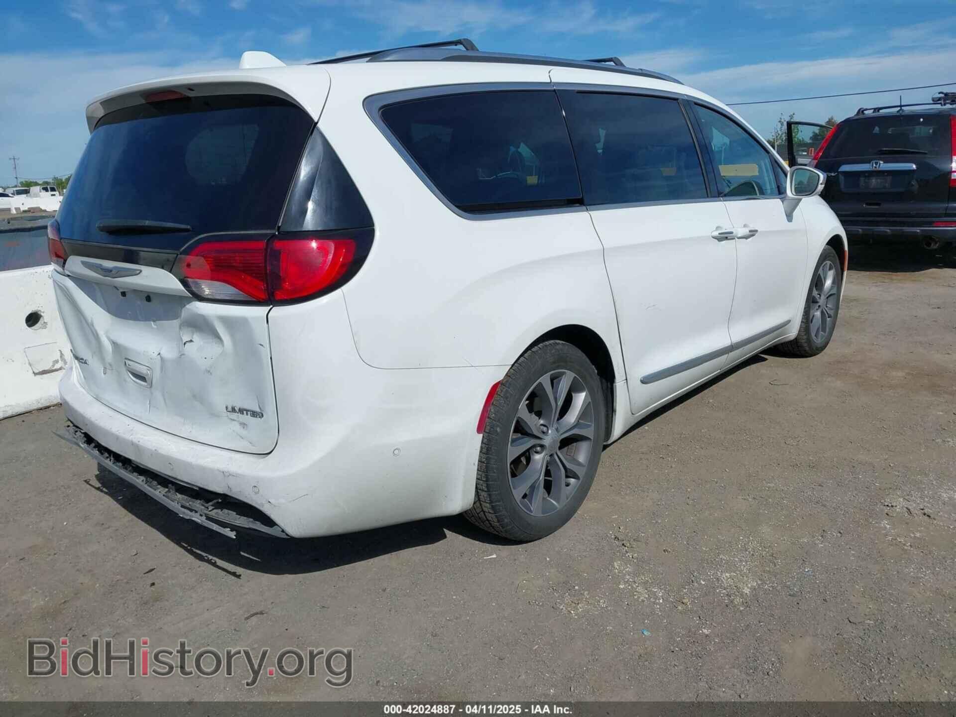 2017 CHRYSLER PACIFICA - VIN: 2C4RC1GG6HR659936 - Фото 4