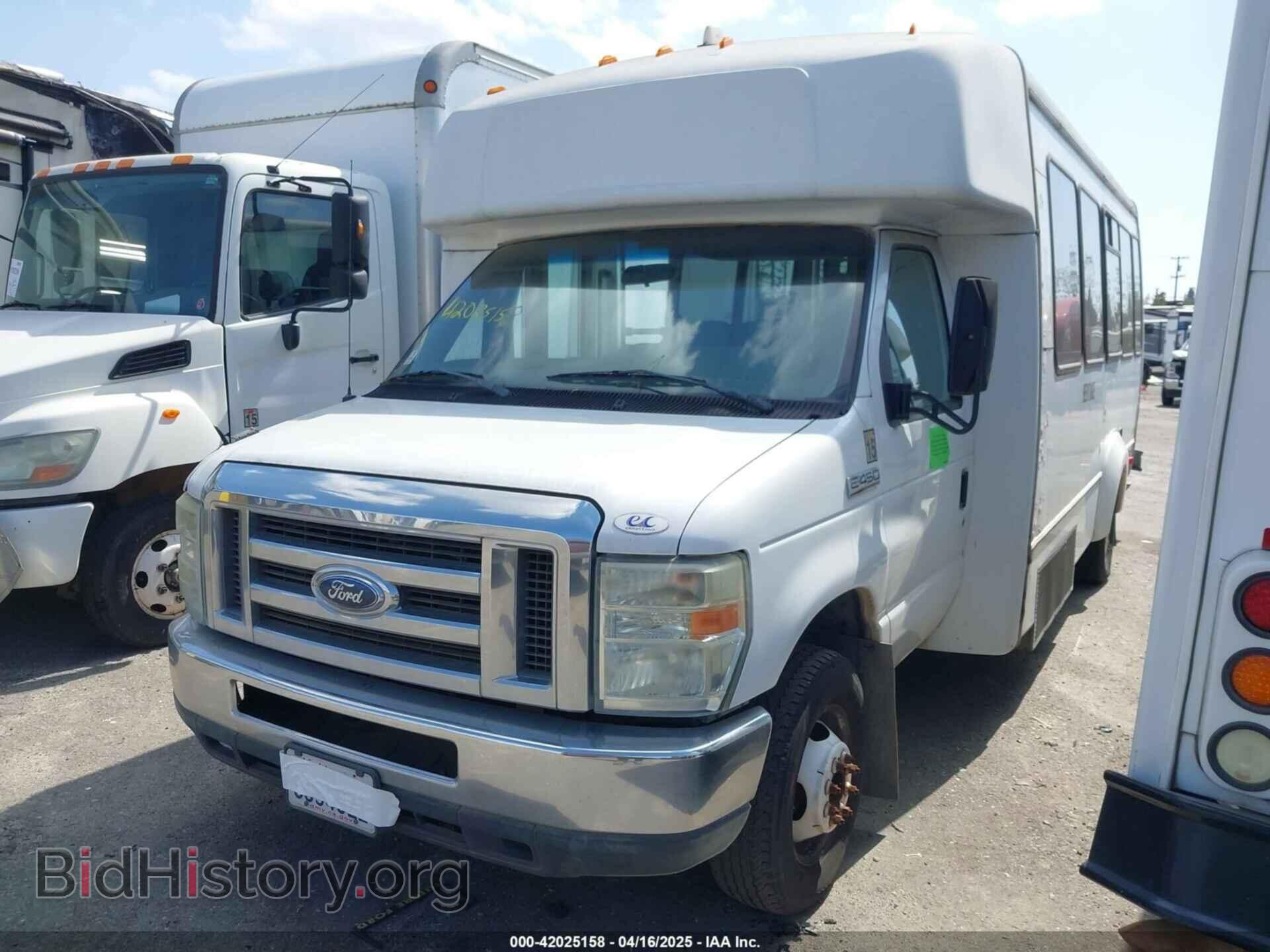 2011 FORD E-450 CUTAWAY - VIN: 1FDFE4FS9BDA63245 - Фото 2