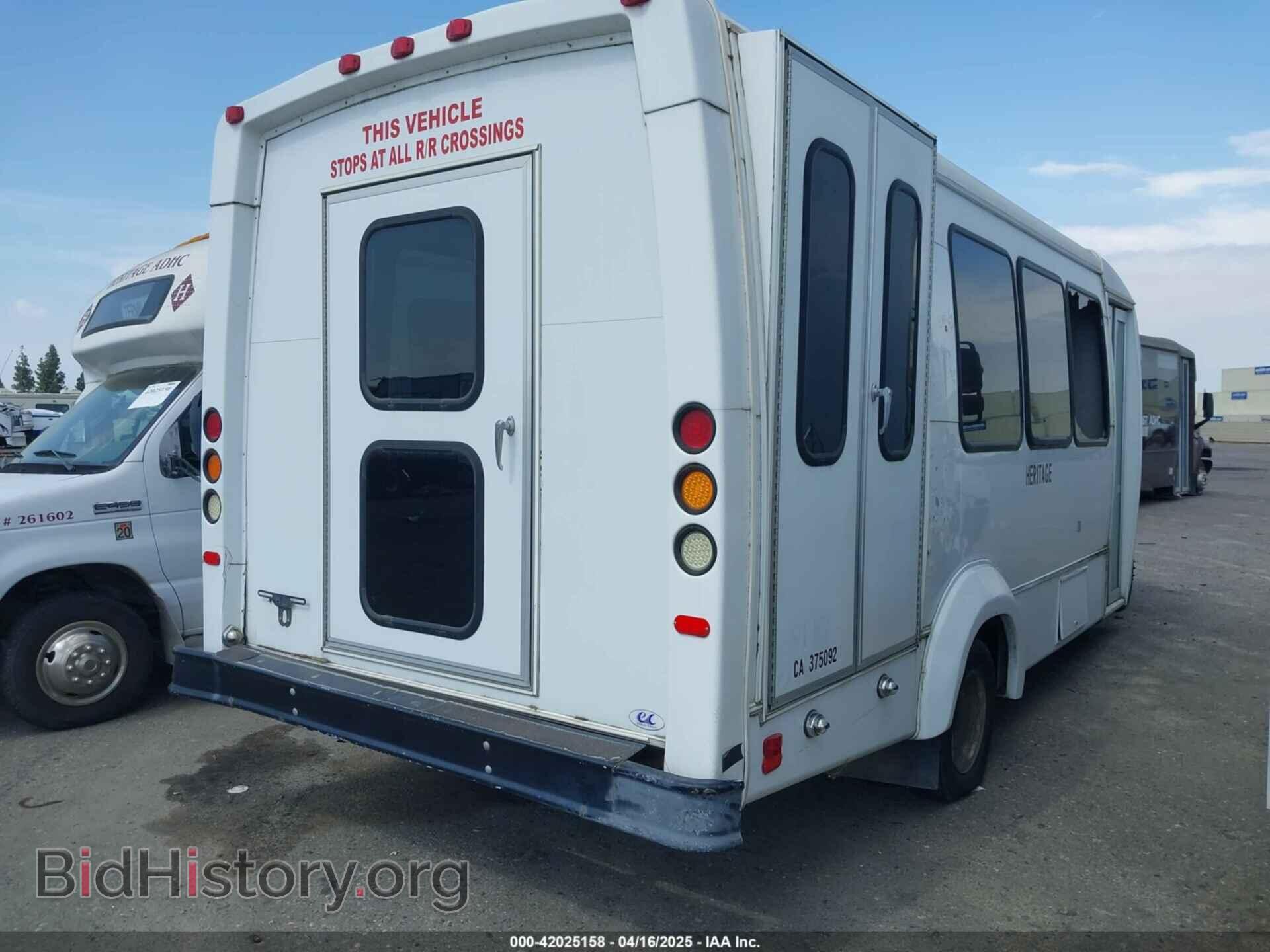 2011 FORD E-450 CUTAWAY - VIN: 1FDFE4FS9BDA63245 - Фото 4