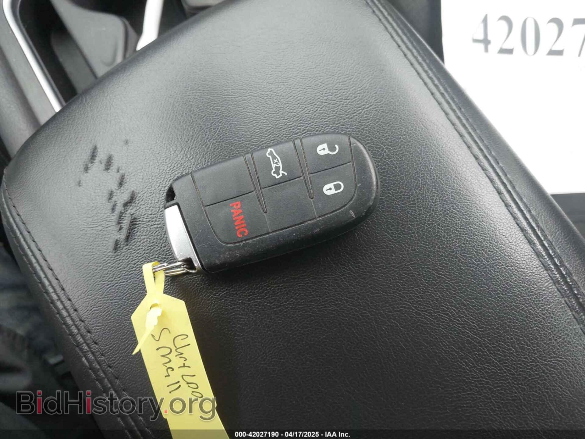 2016 CHRYSLER 200 - VIN: 1C3CCCFB2GN170702 - Фото 11