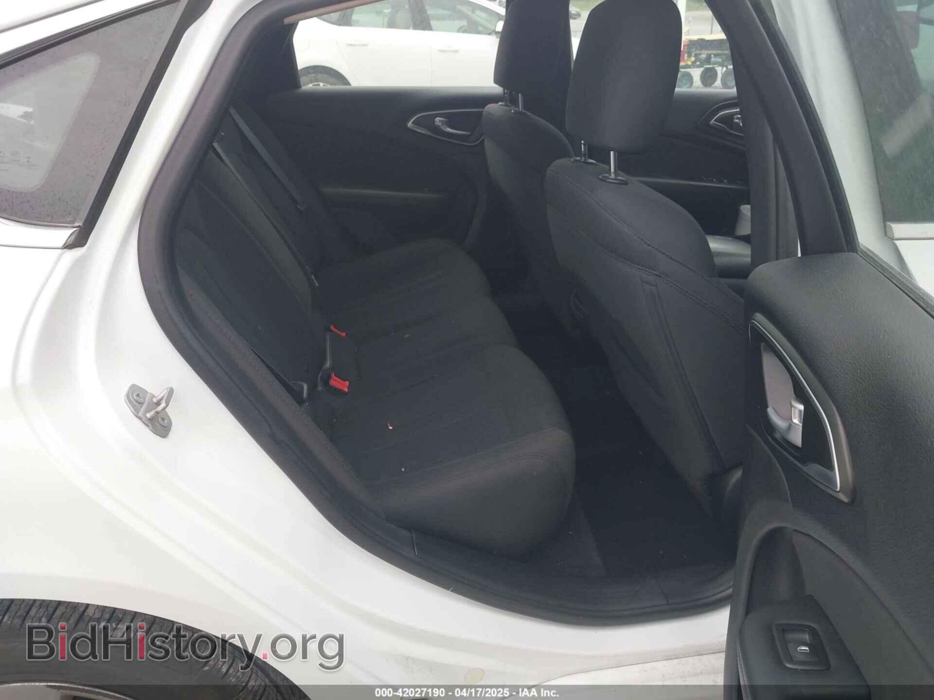 2016 CHRYSLER 200 - VIN: 1C3CCCFB2GN170702 - Фото 8