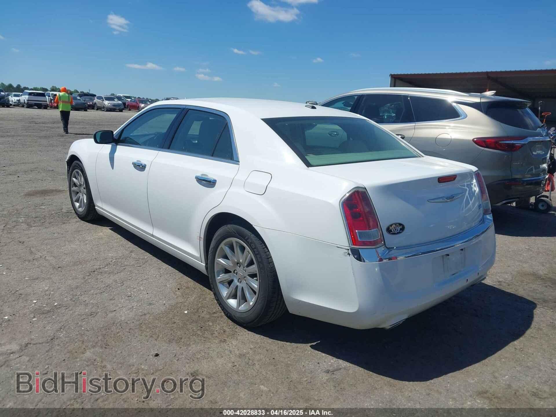 2012 CHRYSLER 300 - VIN: 2C3CCACG5CH210469 - Фото 3