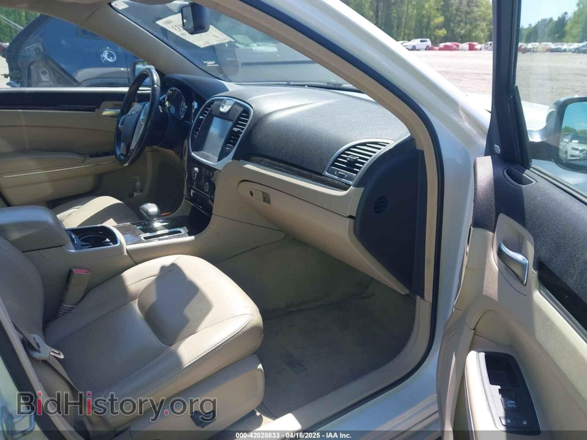 2012 CHRYSLER 300 - VIN: 2C3CCACG5CH210469 - Фото 5