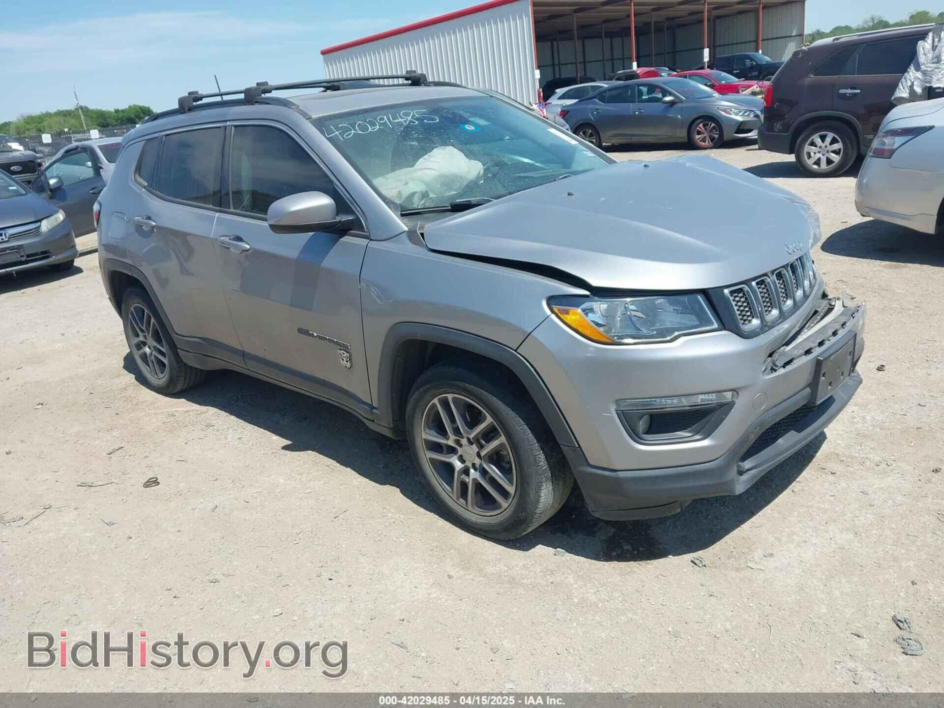 Photo 3C4NJCBB6KT614642 - JEEP COMPASS 2019