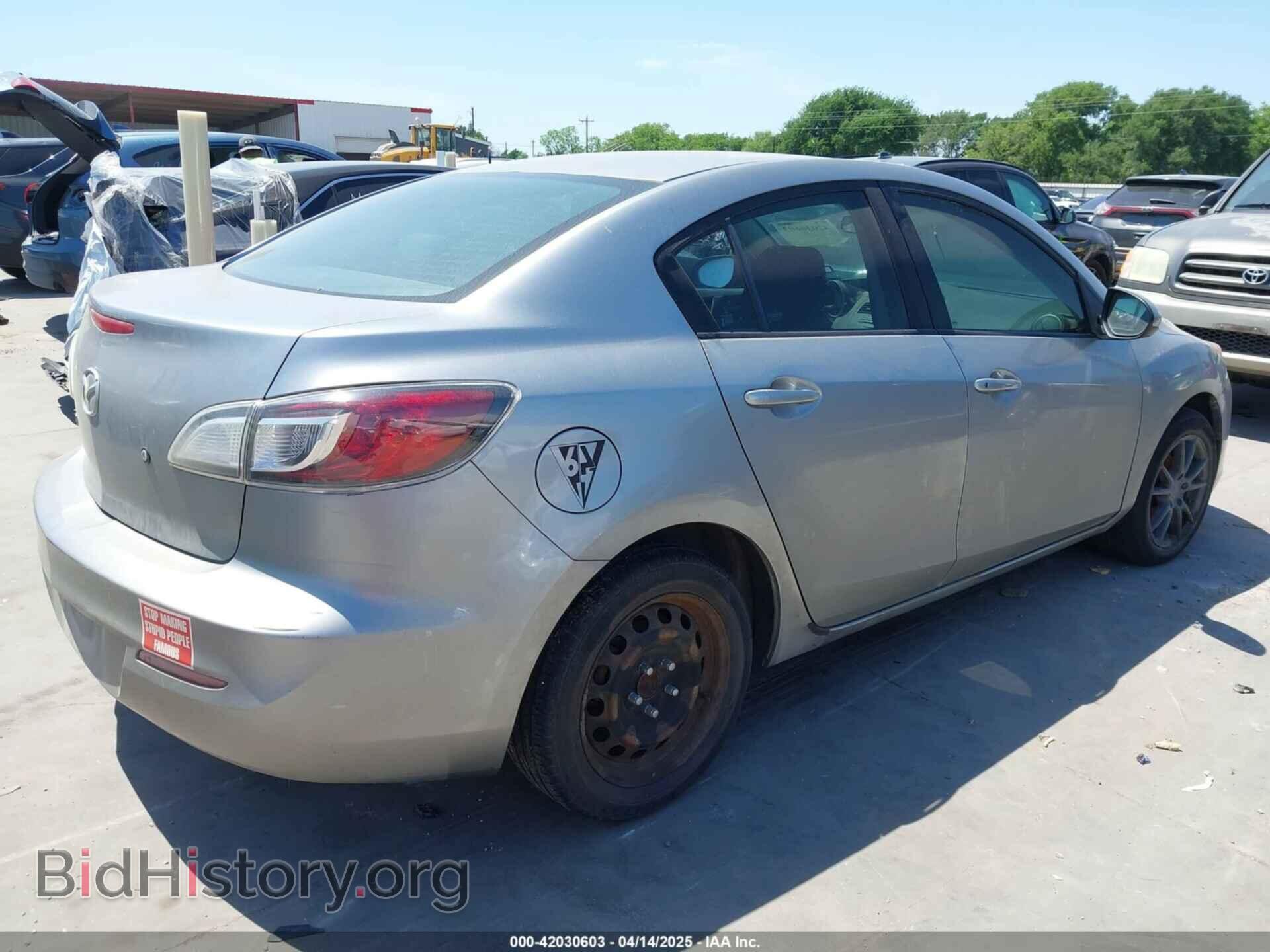 2013 MAZDA MAZDA3 - VIN: JM1BL1TF7D1845689 - Фото 4