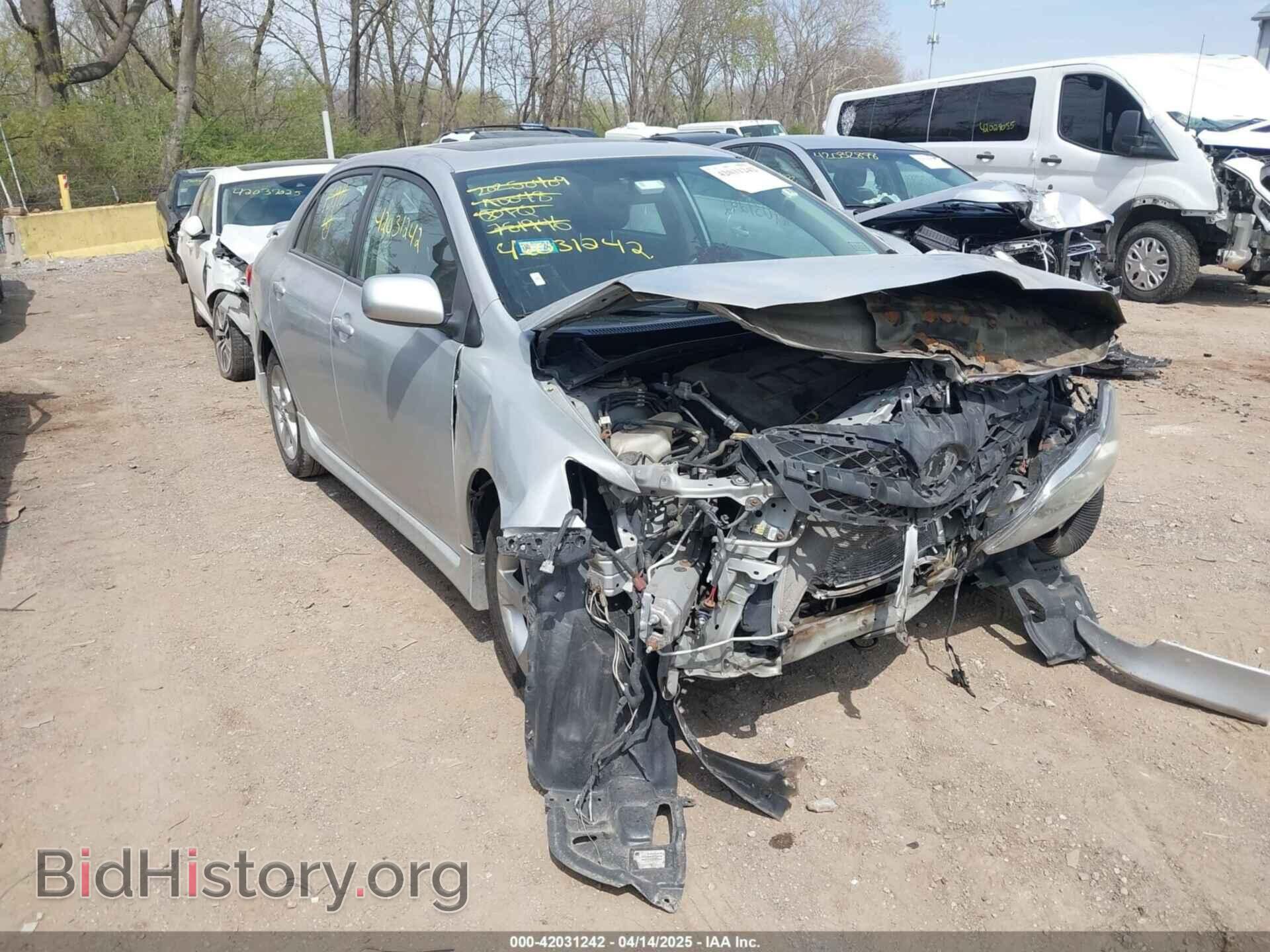Photo 2T1BU4EE8BC751946 - TOYOTA COROLLA 2011