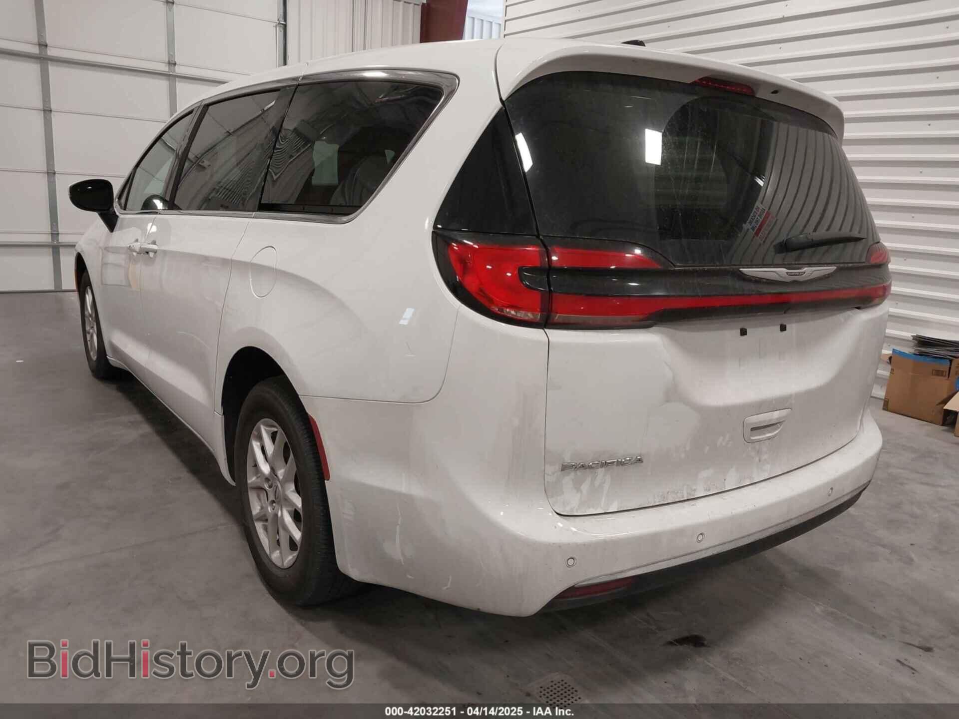 2023 CHRYSLER PACIFICA - VIN: 2C4RC1BG7PR615367 - Фото 3