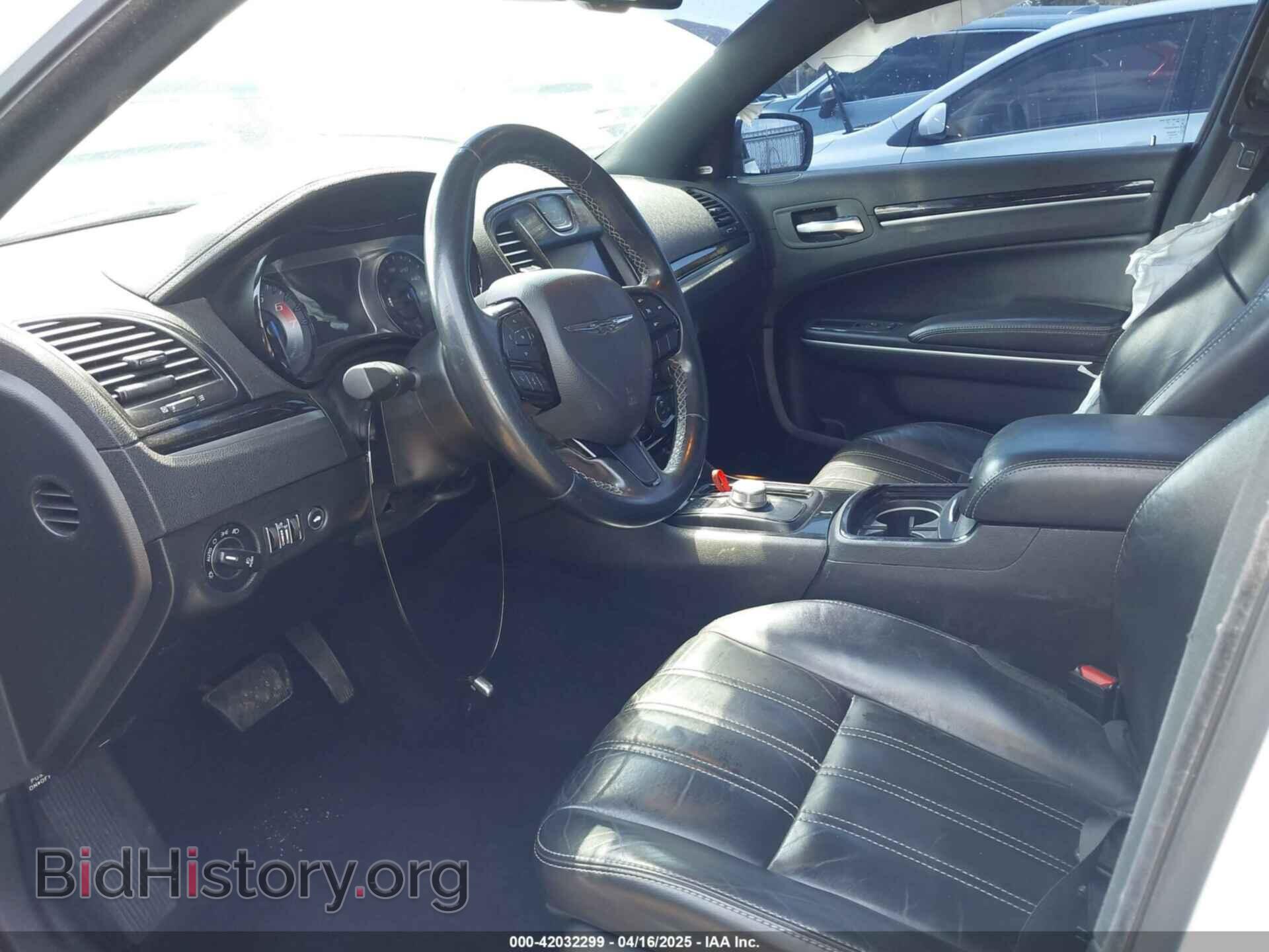 2020 CHRYSLER 300 - VIN: 2C3CCABT9LH168564 - Фото 5