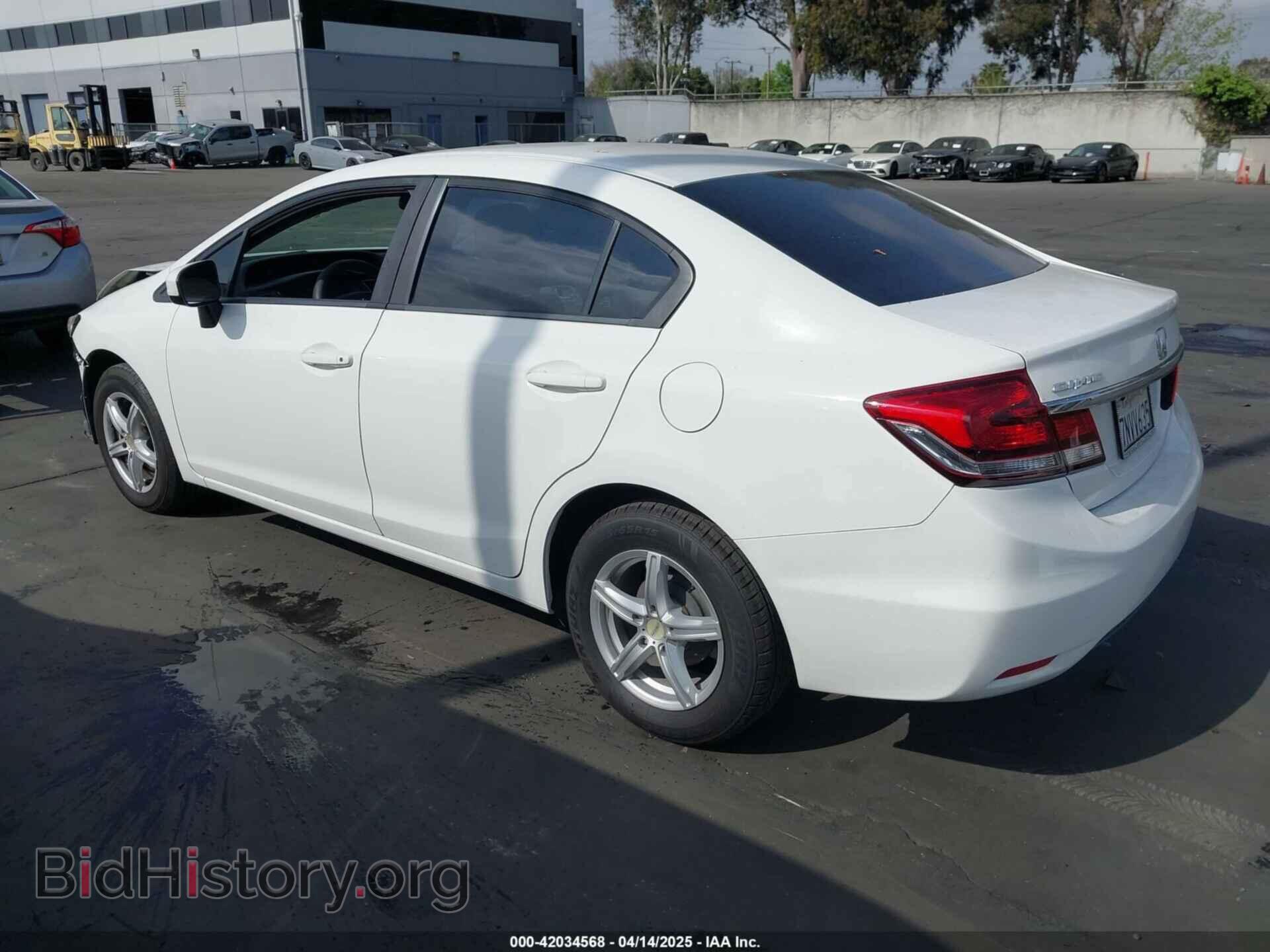 2015 HONDA CIVIC - VIN: 2HGFB2F57FH555830 - Фото 3