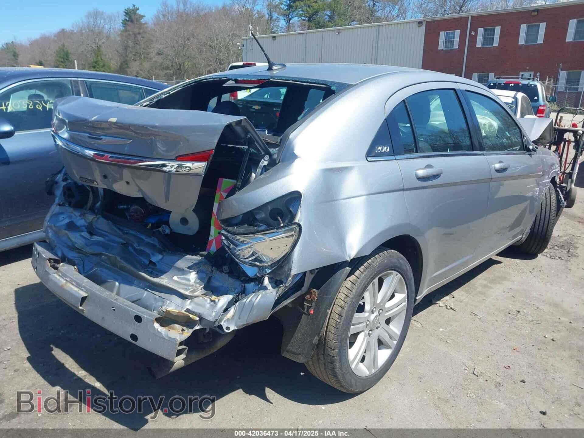 2013 CHRYSLER 200 - VIN: 1C3CCBBB2DN575535 - Photo 4