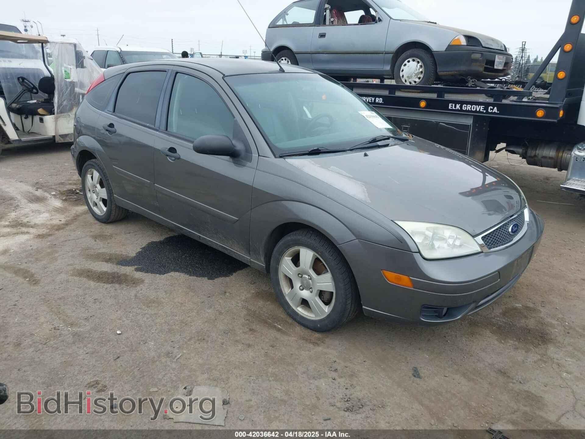 Photo 1FAFP37N07W343784 - FORD FOCUS 2007