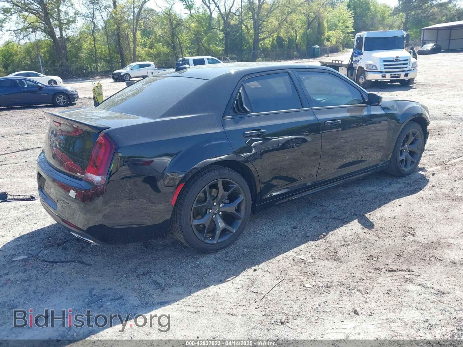 2023 CHRYSLER 300 - VIN: 2C3CCADG7PH514231 - Фото 4