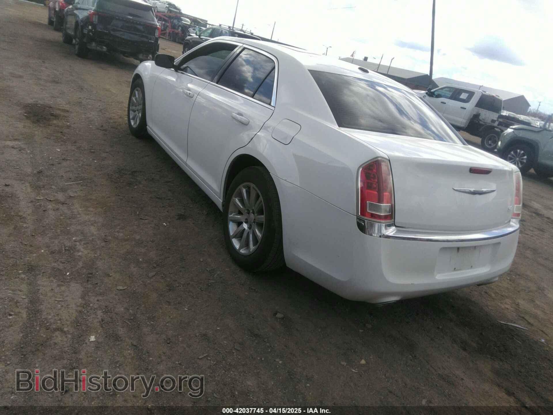 2013 CHRYSLER 300 - VIN: 2C3CCAAG6DH714212 - Фото 3