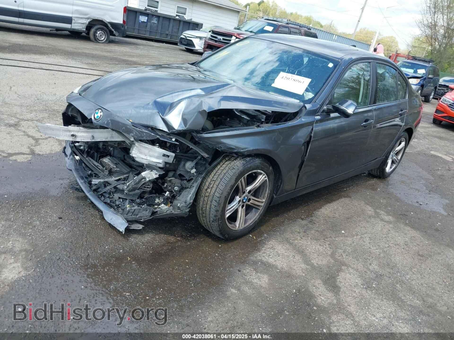 2014 BMW 320I - VIN: WBA3C3G56ENS67299 - Фото 2