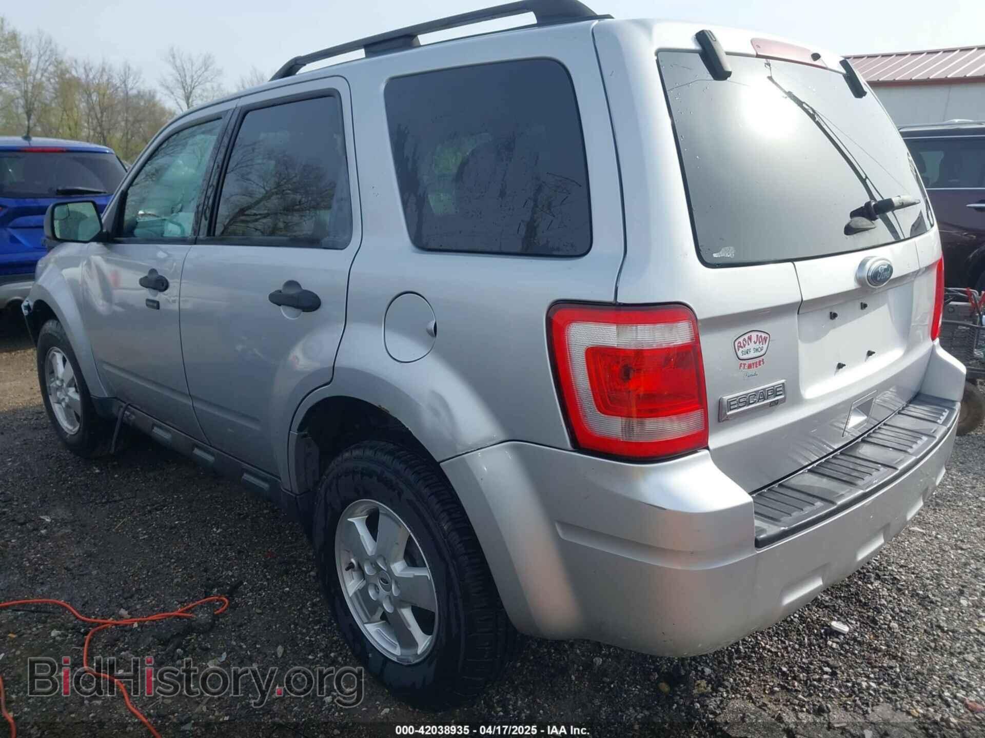 2011 FORD ESCAPE - VIN: 1FMCU9D7XBKC11223 - Фото 3