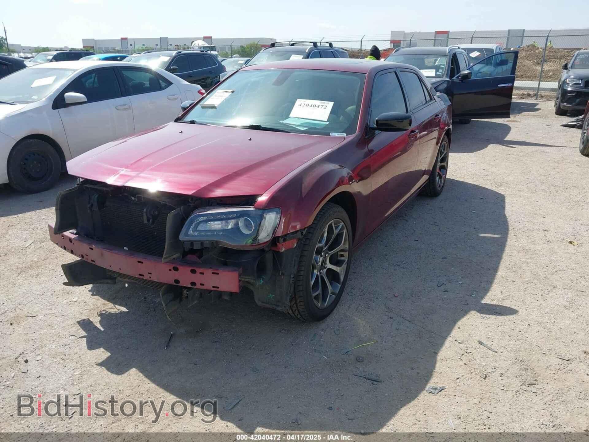 2017 CHRYSLER 300 - VIN: 2C3CCAAG7HH647433 - Фото 2