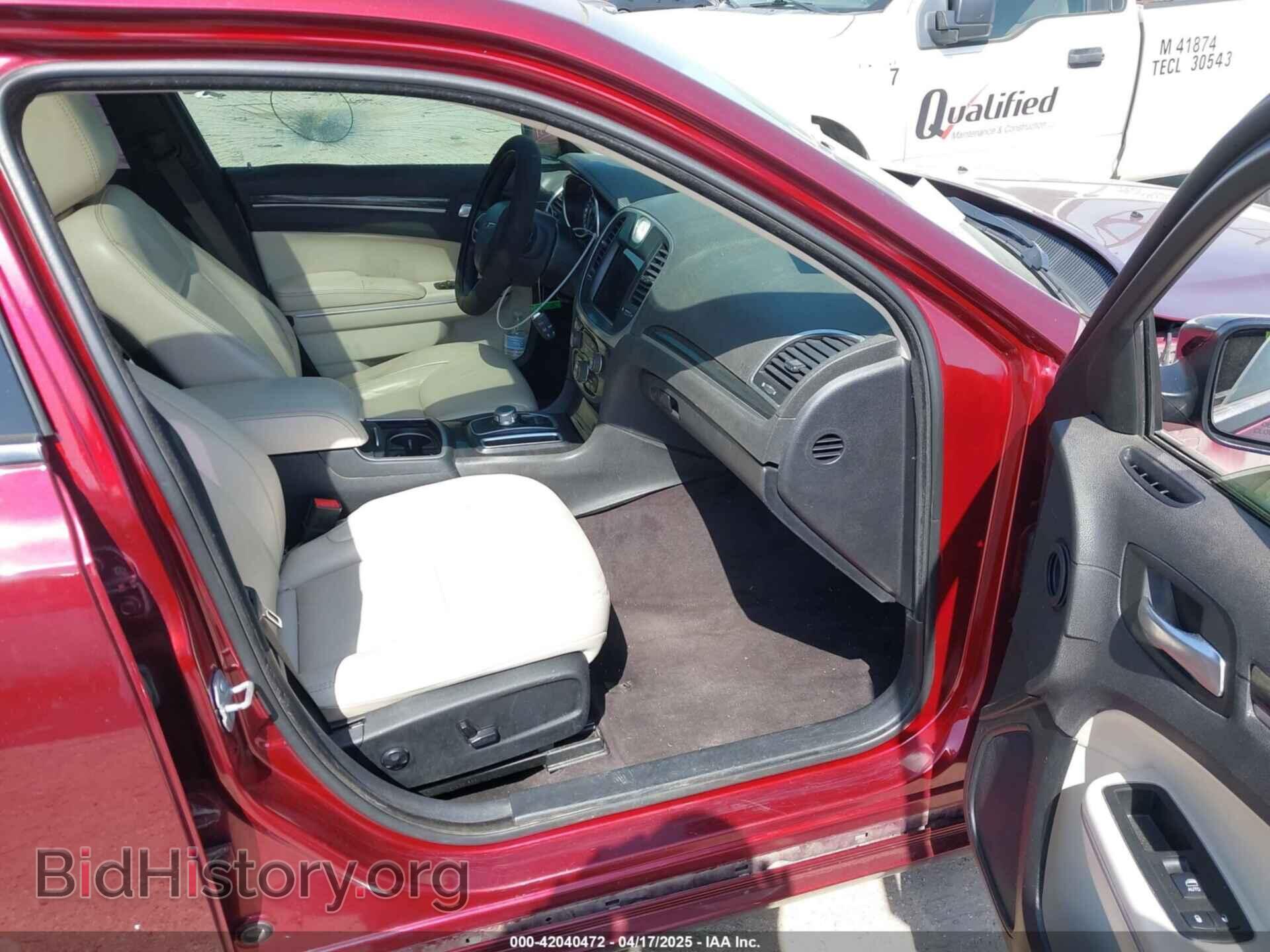 2017 CHRYSLER 300 - VIN: 2C3CCAAG7HH647433 - Фото 5
