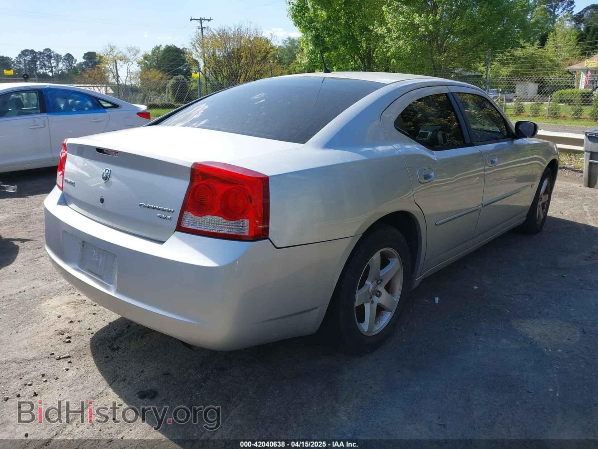 2010 DODGE CHARGER - VIN: 2B3CA3CV6AH308517 - Фото 4