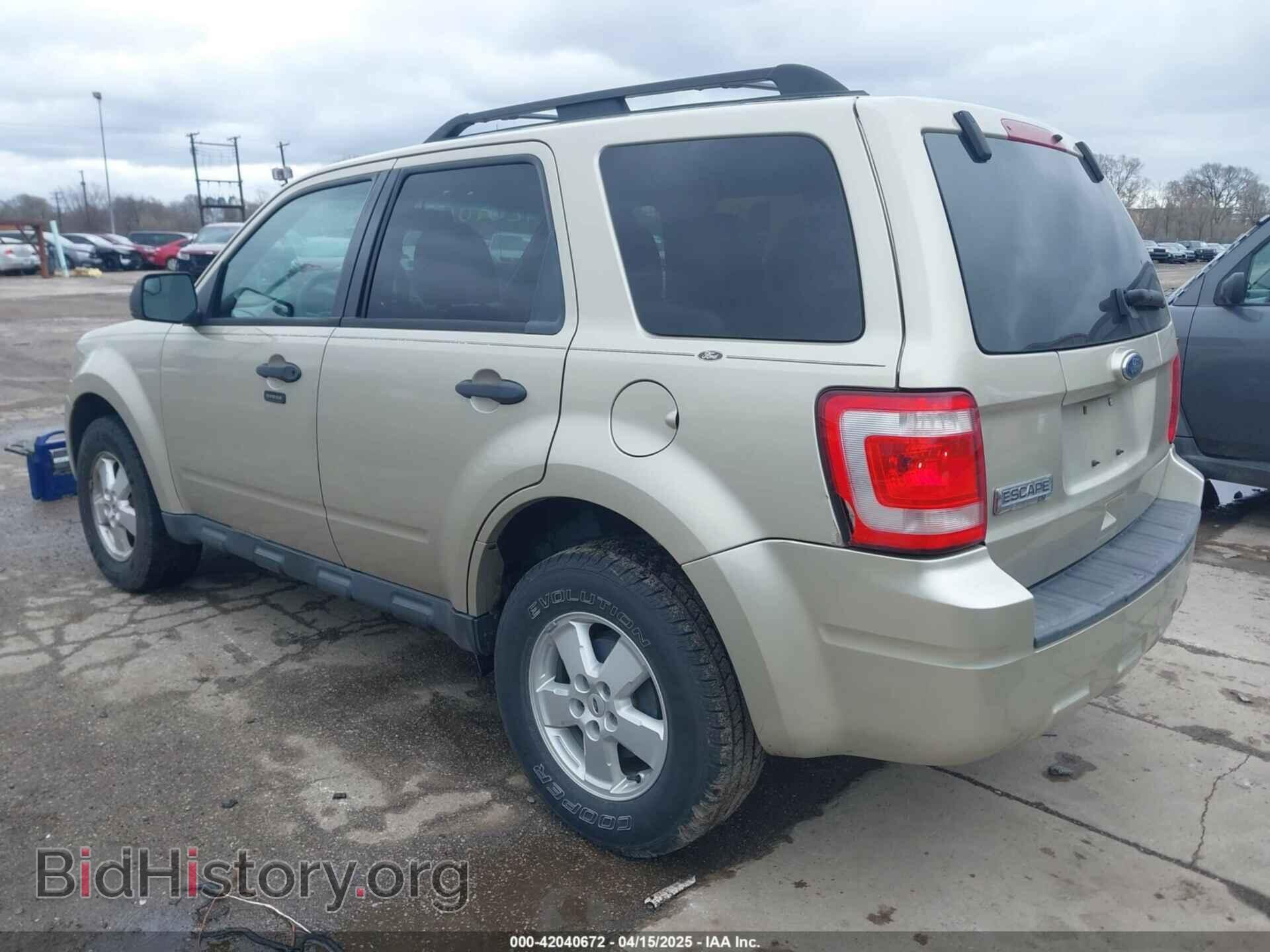 2010 FORD ESCAPE - VIN: 1FMCU0D76AKC79321 - Фото 3
