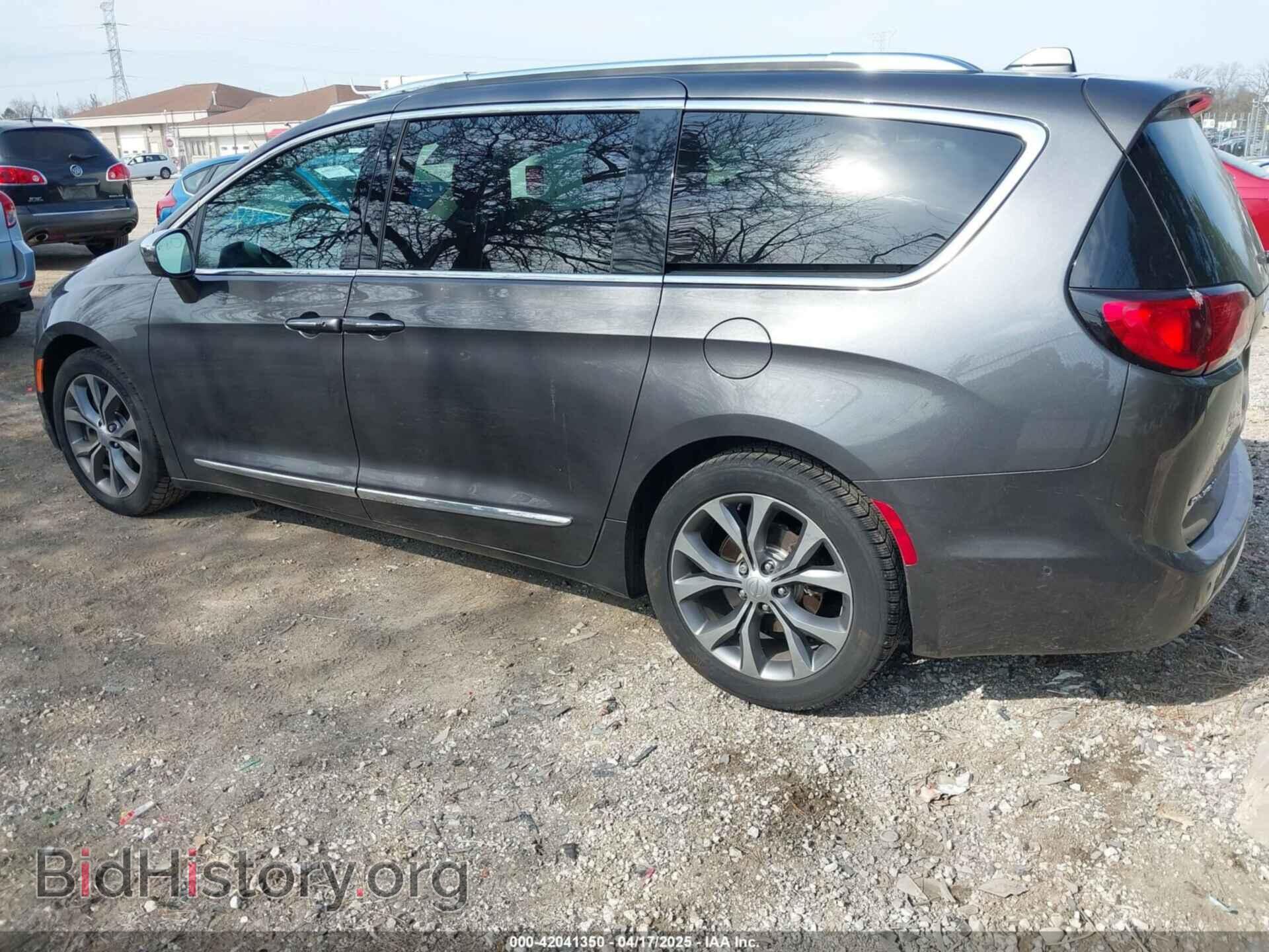 2017 CHRYSLER PACIFICA - VIN: 2C4RC1GG2HR668925 - Photo 3