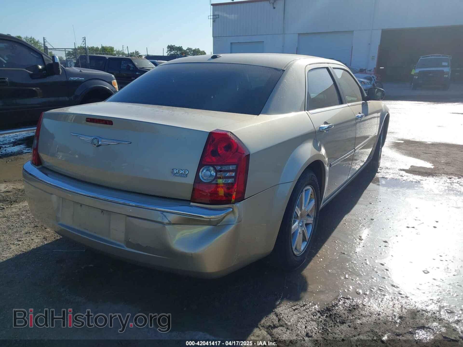 2009 CHRYSLER 300 - VIN: 2C3KA33V99H592963 - Фото 4