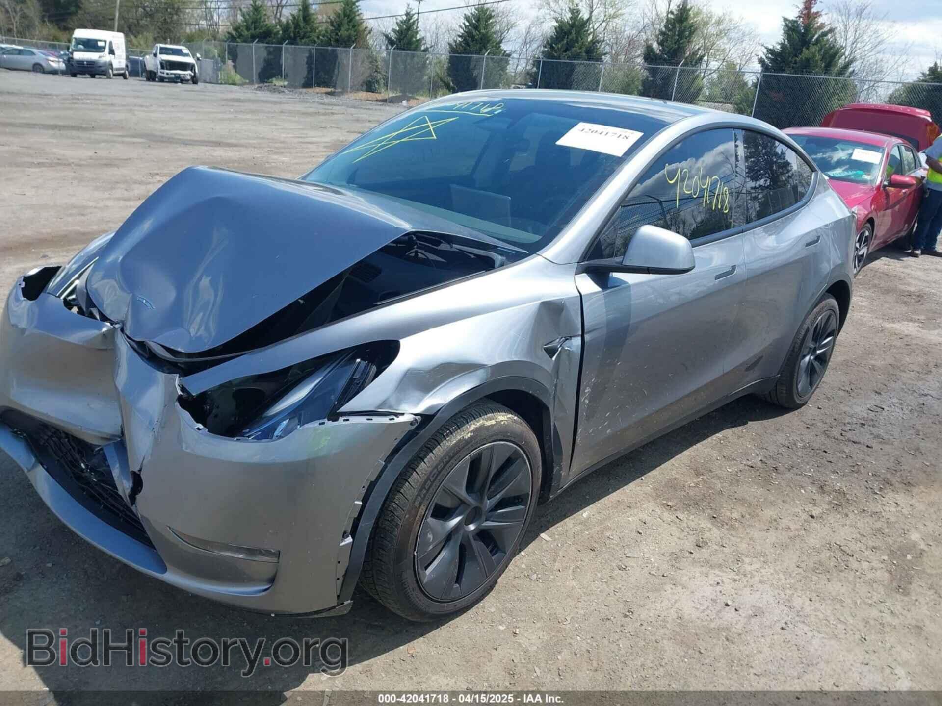2025 TESLA MODEL Y - VIN: 7SAYGDEE4SA341299 - Фото 2