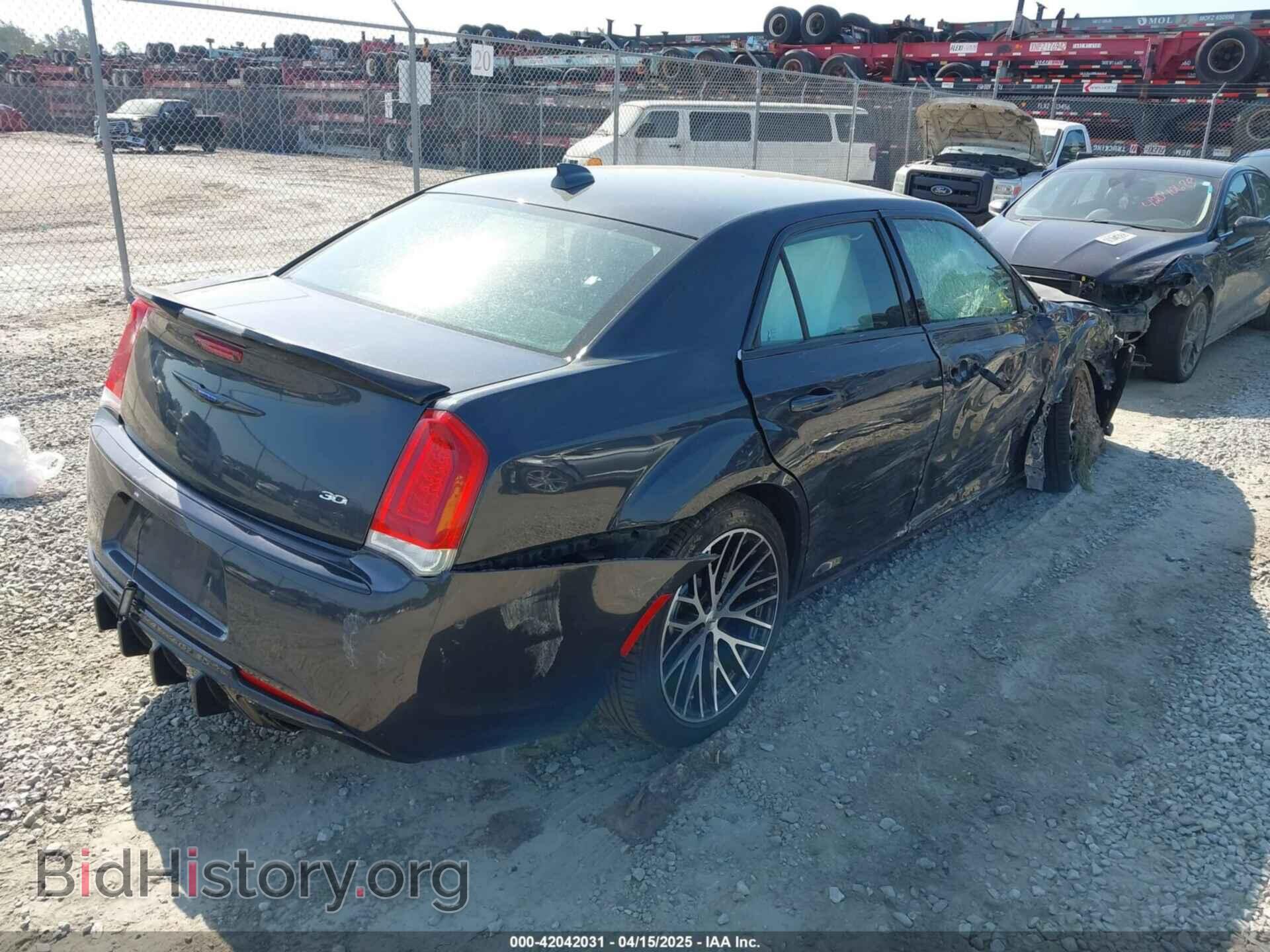 2019 CHRYSLER 300 - VIN: 2C3CCAAG9KH593494 - Фото 4