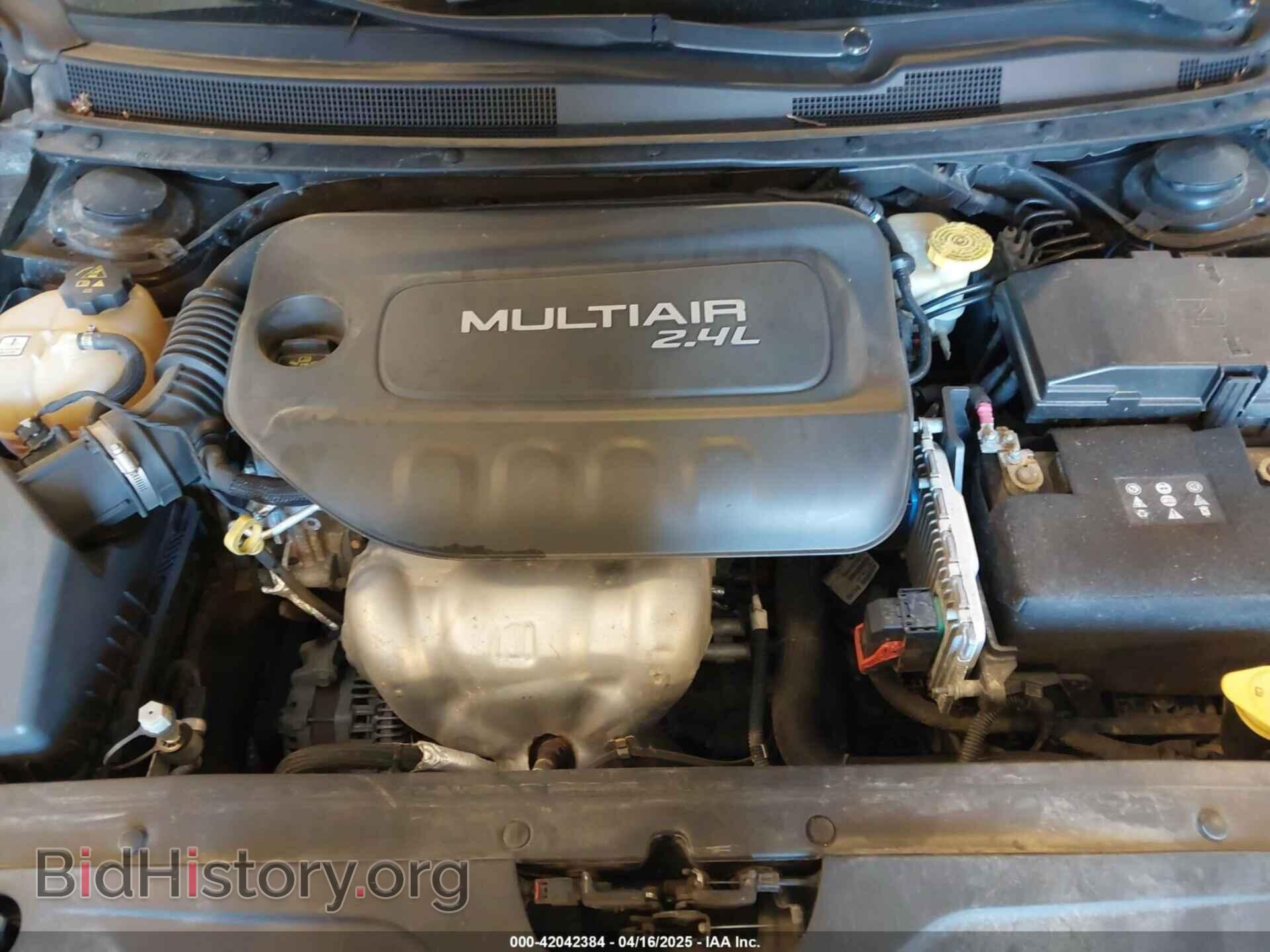 2015 CHRYSLER 200 - VIN: 1C3CCCAB8FN682146 - Фото 10