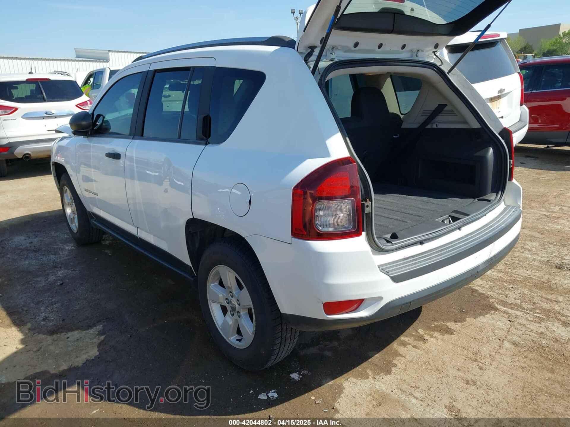 2014 JEEP COMPASS - VIN: 1C4NJCBA0ED618090 - Фото 3