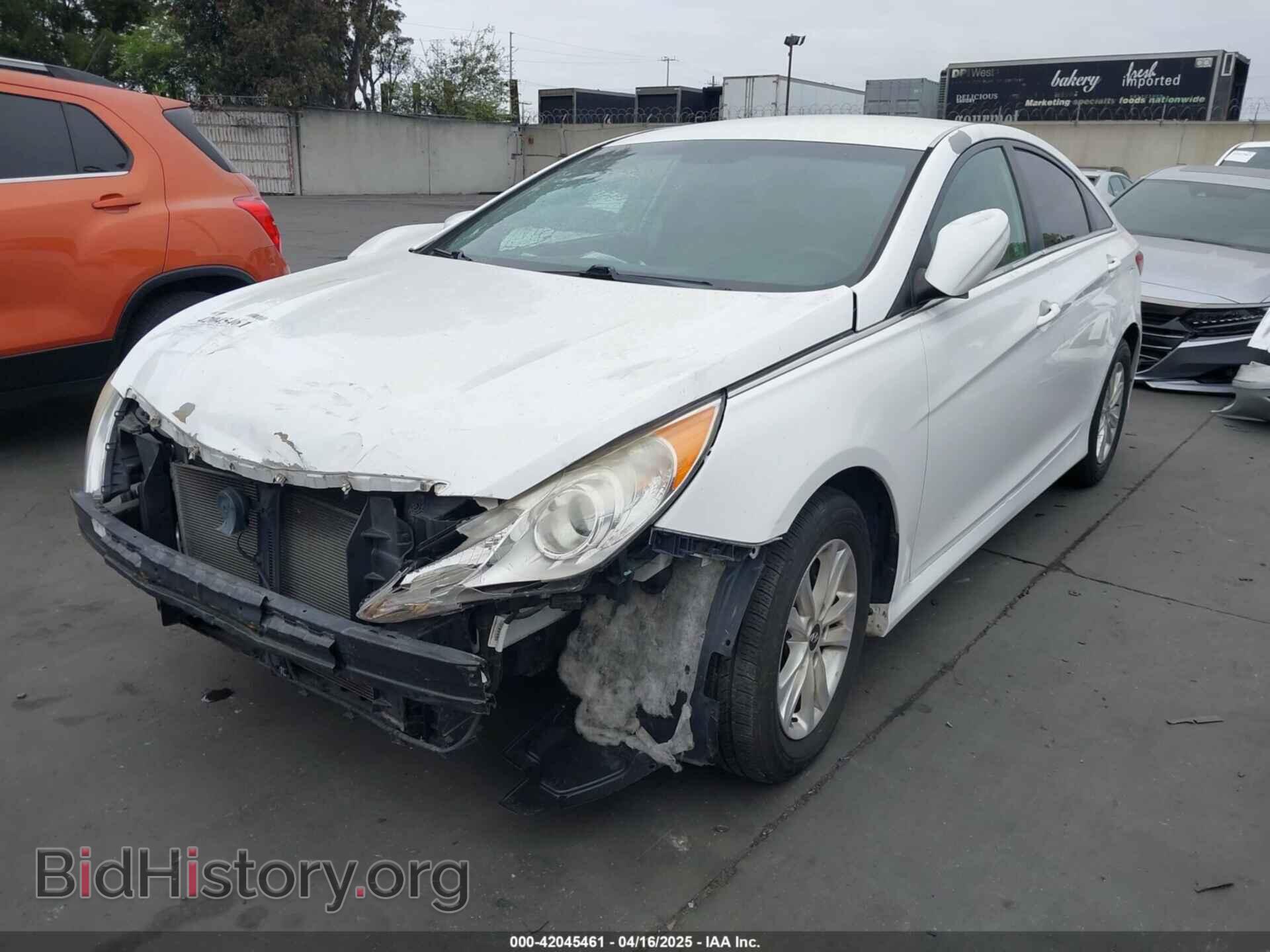 2014 HYUNDAI SONATA - VIN: 5NPEB4AC5EH863354 - Фото 2