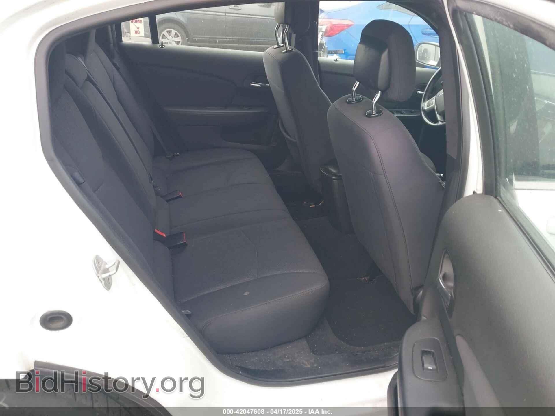 2012 CHRYSLER 200 - VIN: 1C3CCBBG2CN264035 - Фото 8