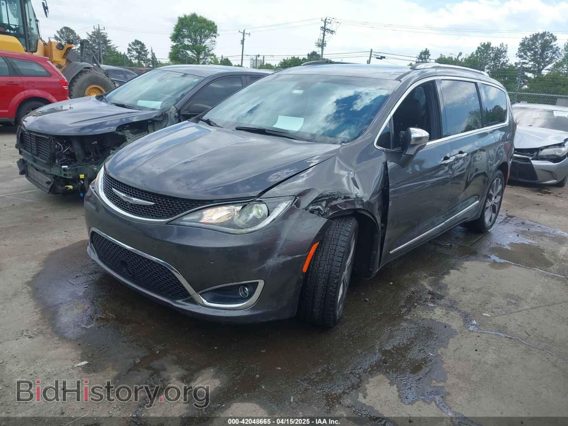 2019 CHRYSLER PACIFICA - VIN: 2C4RC1GG4KR746211 - Фото 2