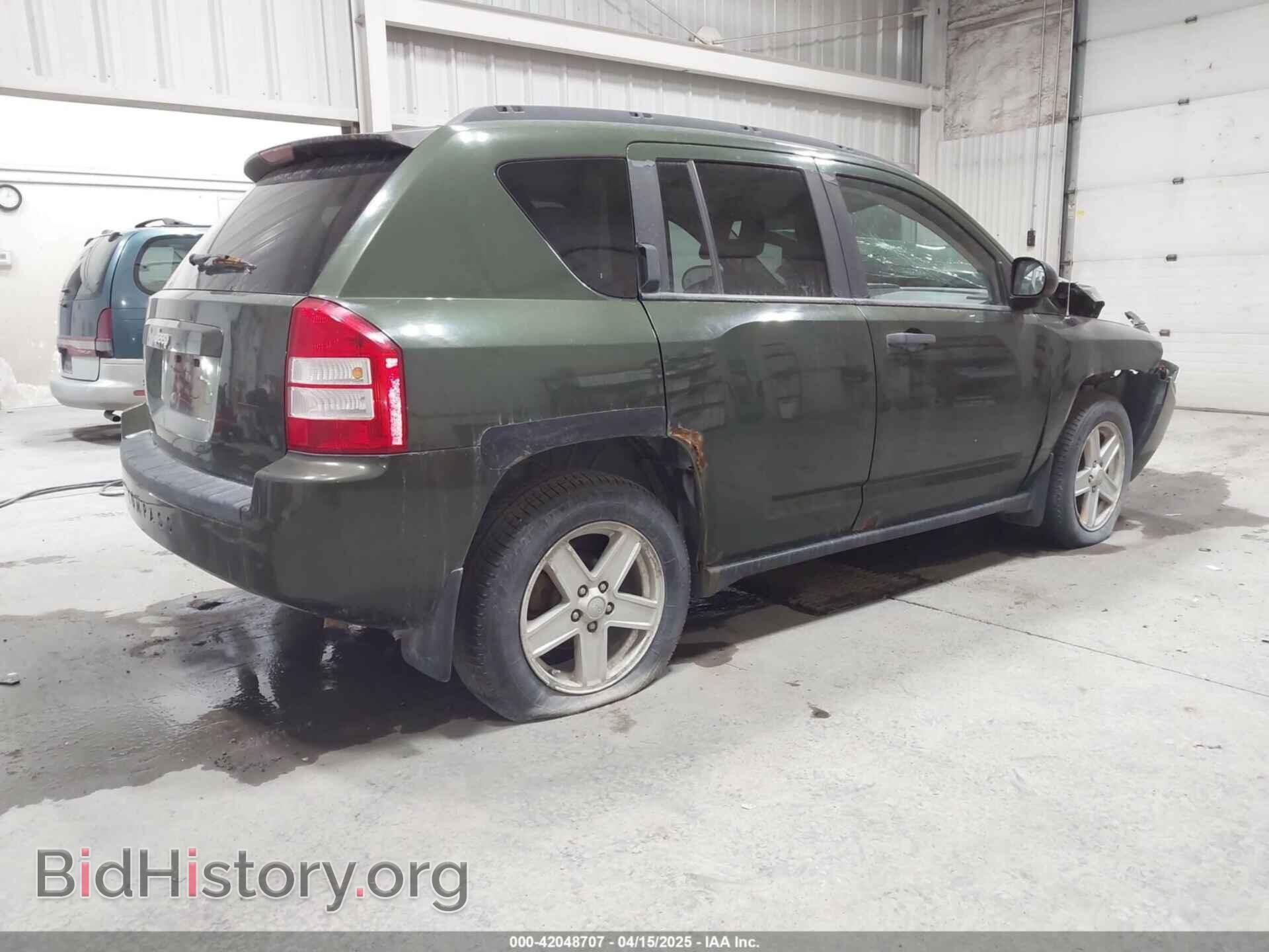 2007 JEEP COMPASS - VIN: 1J8FF47W67D155805 - Фото 4