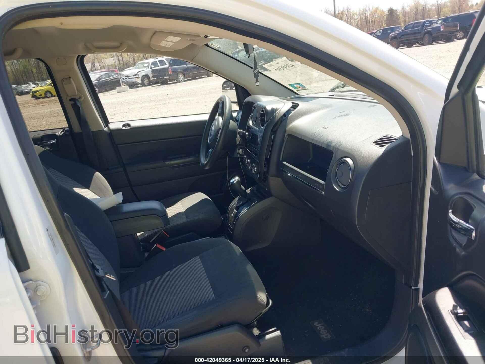 2011 JEEP COMPASS - VIN: 1J4NT1FA2BD240921 - Фото 5