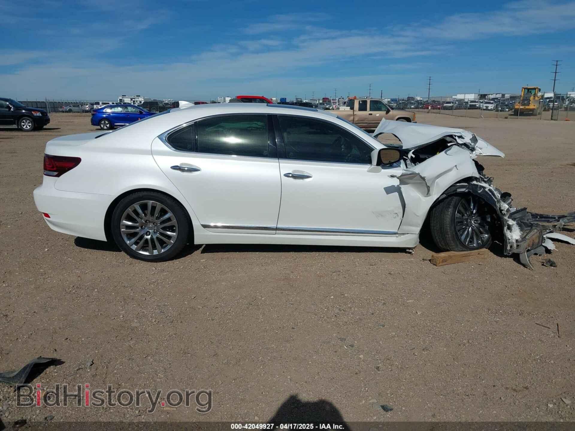 2016 LEXUS LS 460 - VIN: JTHBL5EF2G5143103 - Photo 13