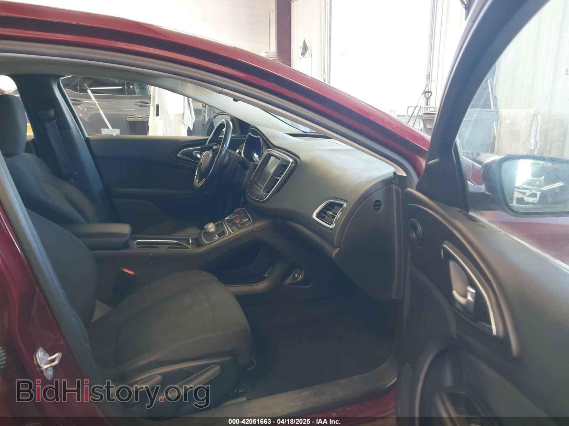 2016 CHRYSLER 200 - VIN: 1C3CCCAB7GN169259 - Фото 5