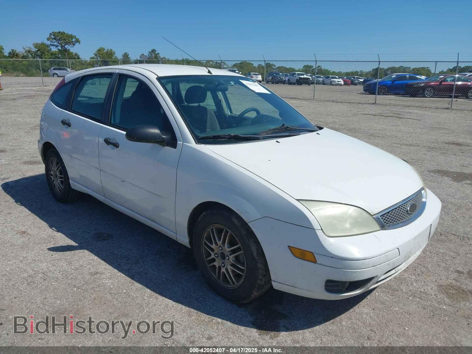 Photo 3FAFP37N55R142740 - FORD FOCUS 2005