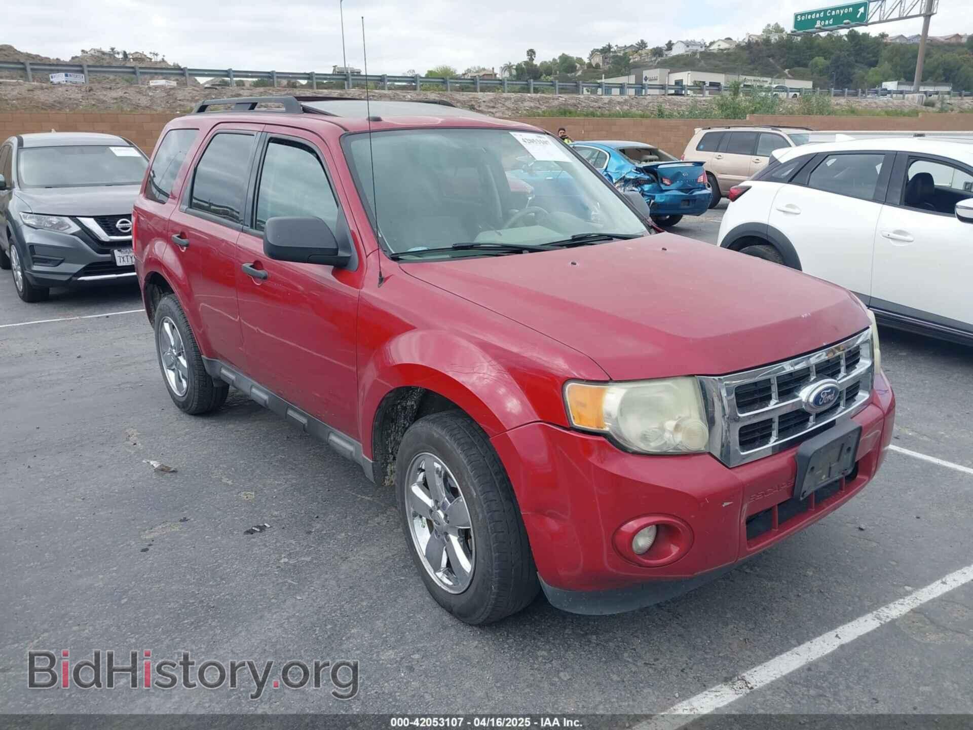 Фотография 1FMCU0DG8BKA33503 - FORD ESCAPE 2011
