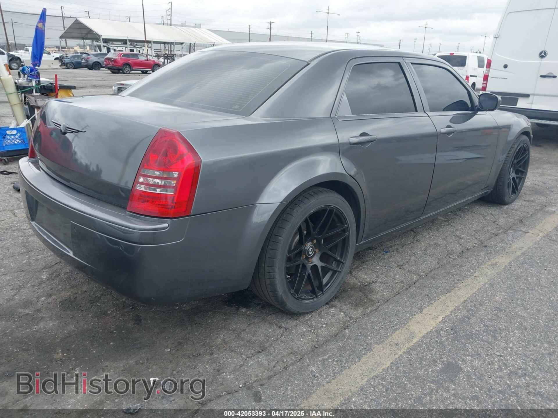 2006 CHRYSLER 300C - VIN: 2C3LA63H16H209495 - Фото 4