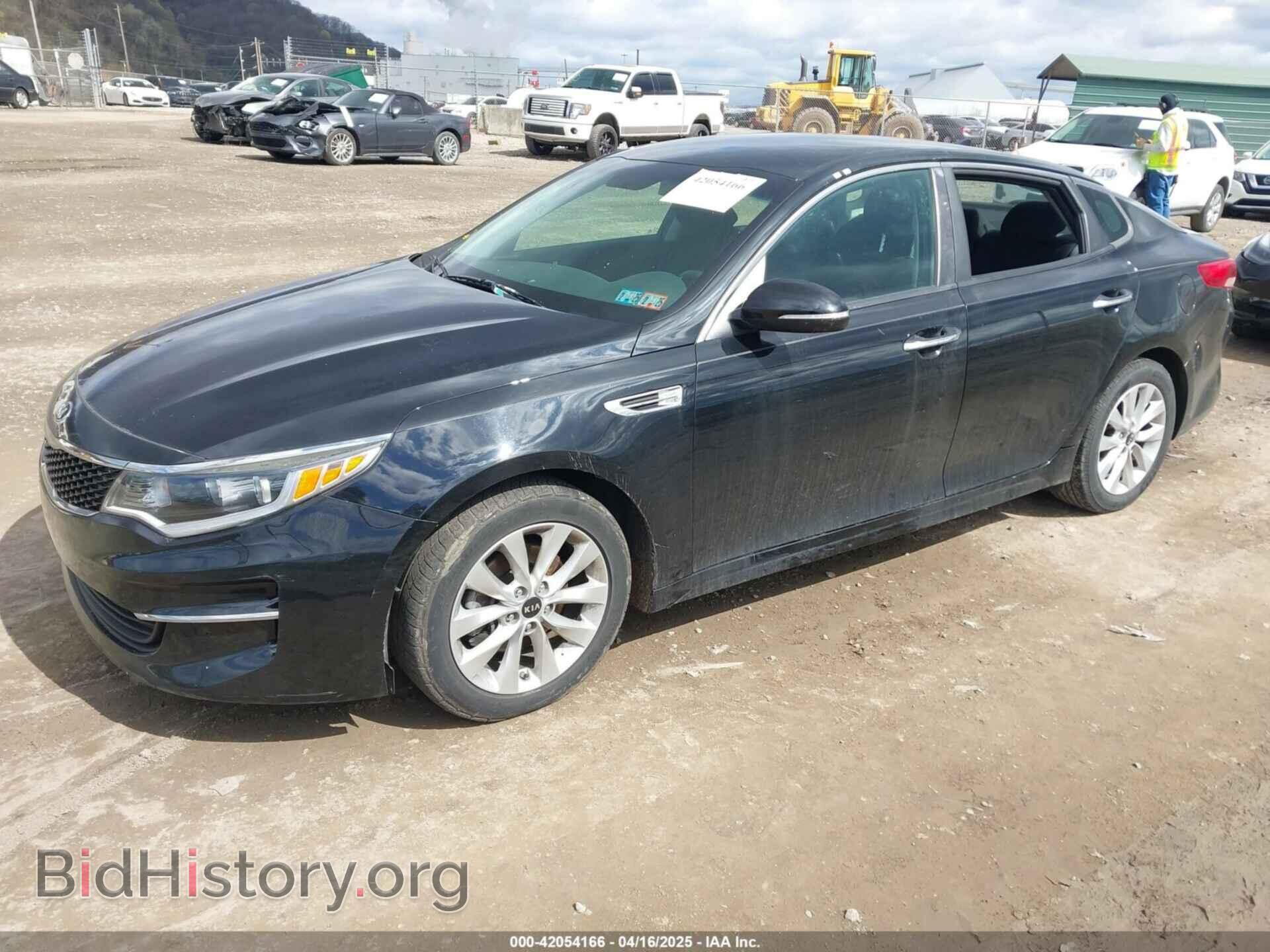 2017 KIA OPTIMA - VIN: 5XXGT4L35HG124780 - Фото 2