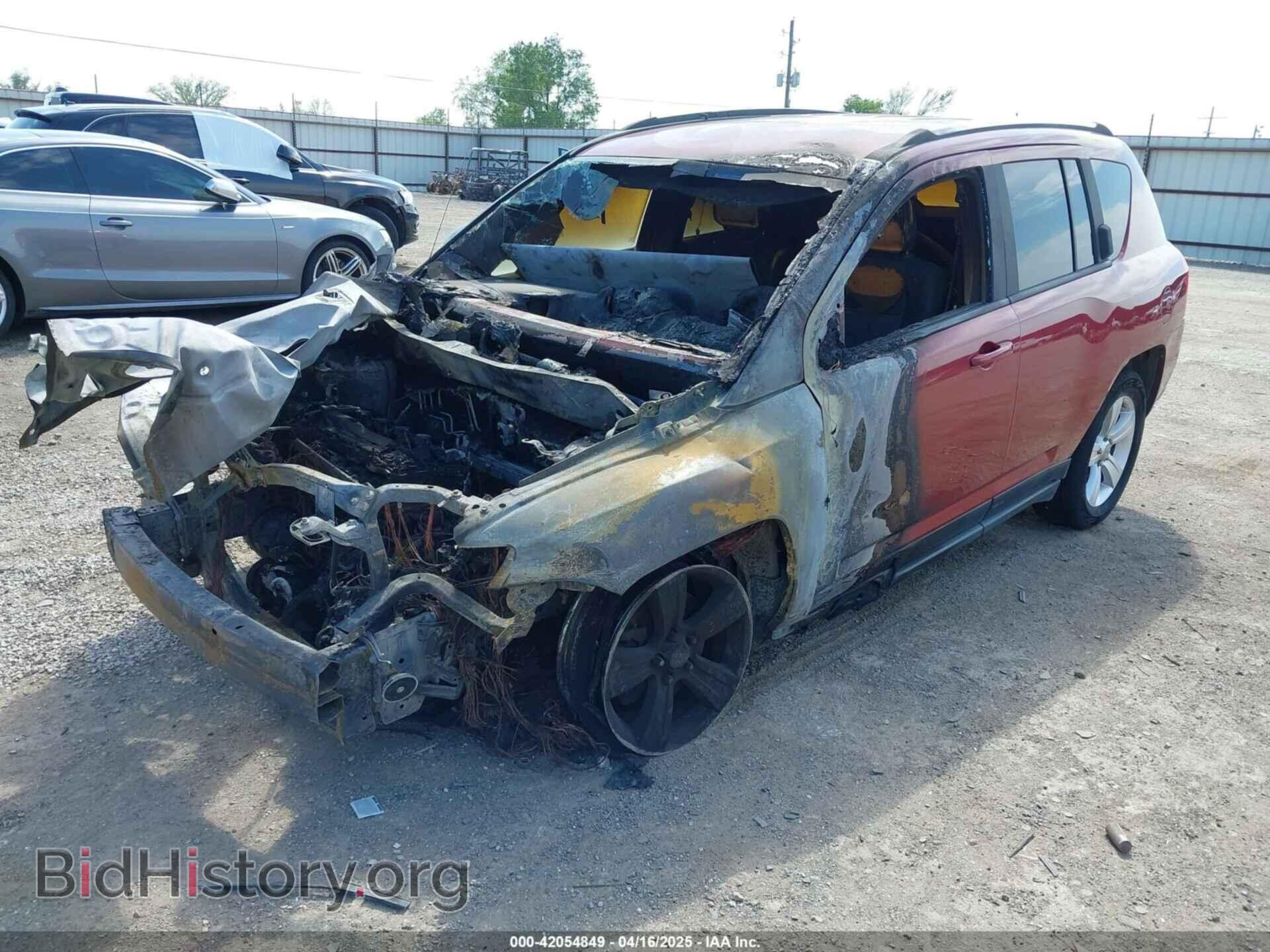 2012 JEEP COMPASS - VIN: 1C4NJCBA3CD618159 - Фото 2