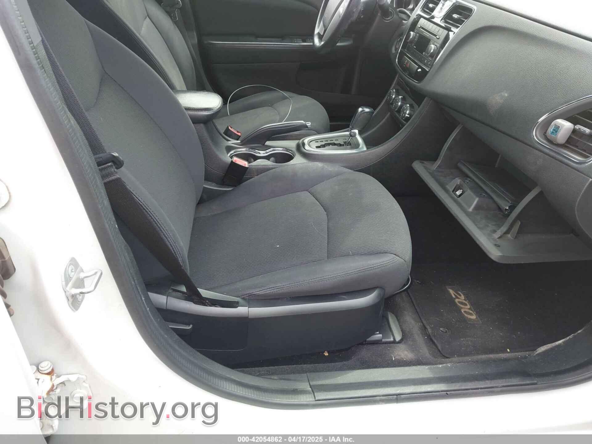 2014 CHRYSLER 200 - VIN: 1C3CCBBB7EN176881 - Photo 5