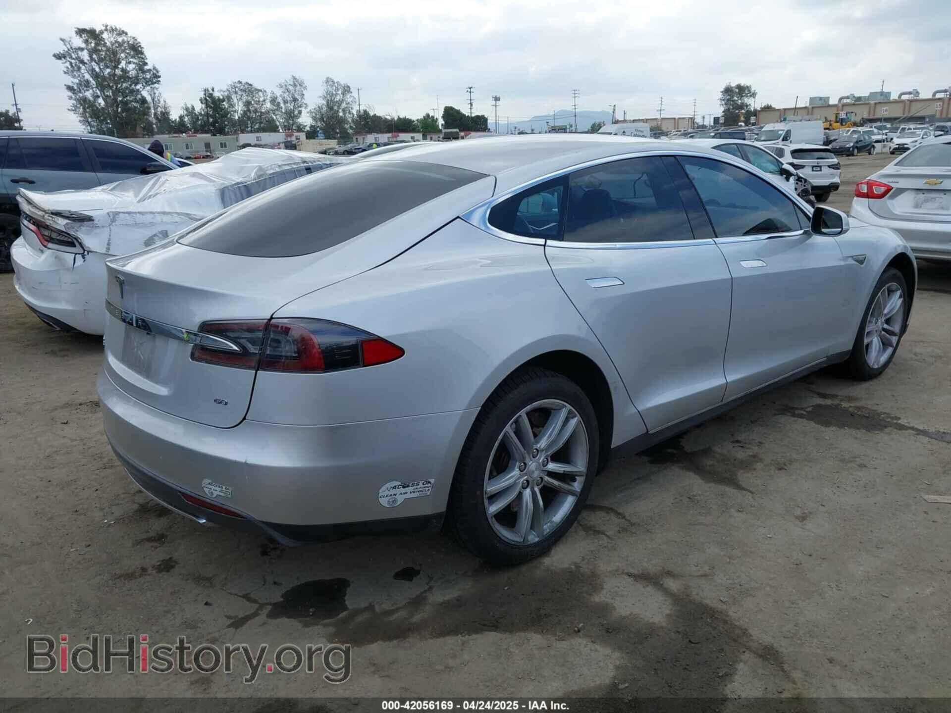 2013 TESLA MODEL S - VIN: 5YJSA1DG7DFP11382 - Фото 4